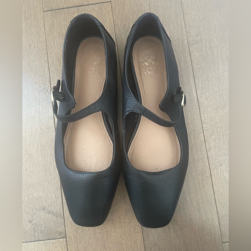 Vince Camuto Black Leather Women’s Maryjane Flat